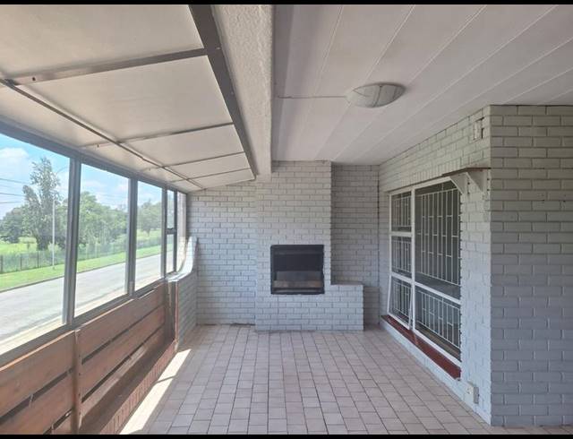 3 BEDROOM TOWNHOUSE FOR SALE IN BRAKPAN CENTRAL